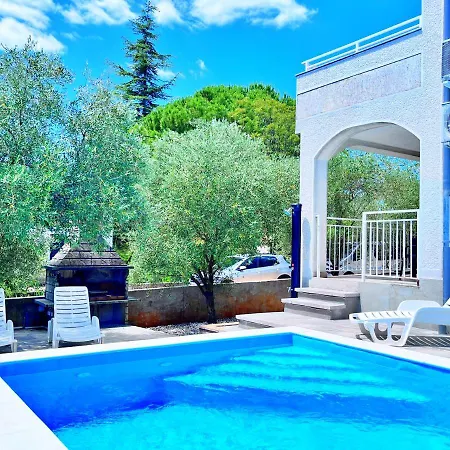 Adria Holiday Home Pinezici  Exterior photo